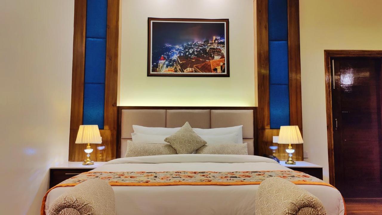 Hotel Woodpark Шимла Экстерьер фото