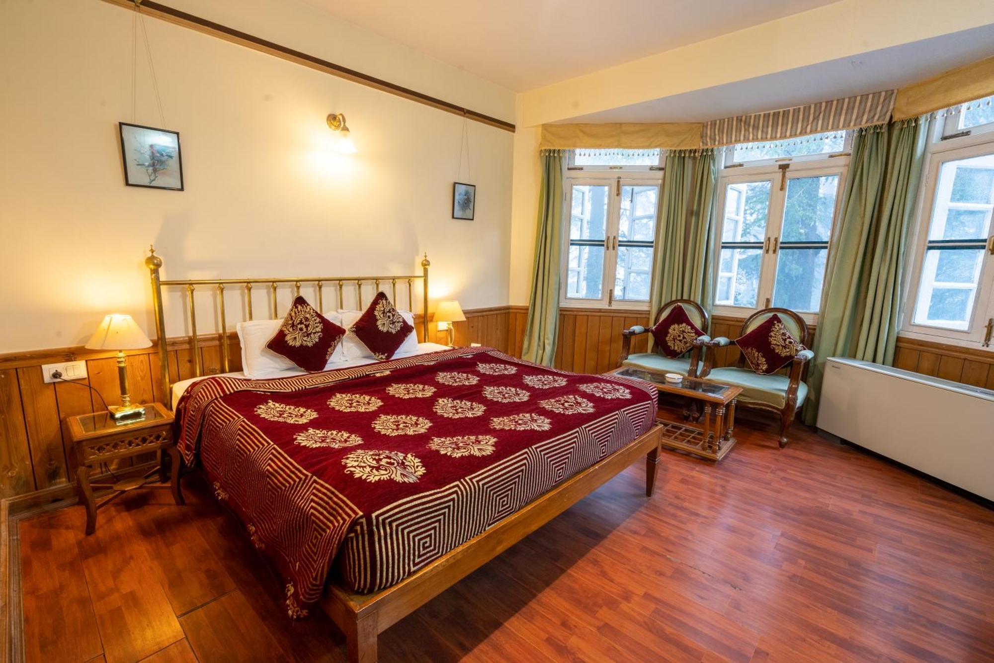Hotel Woodpark Шимла Экстерьер фото